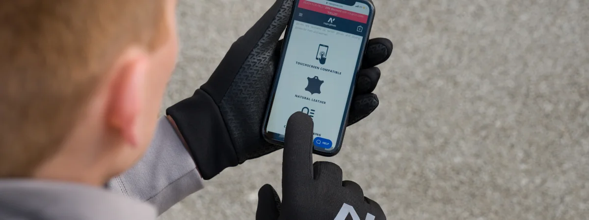 Men's tactile sports gloves