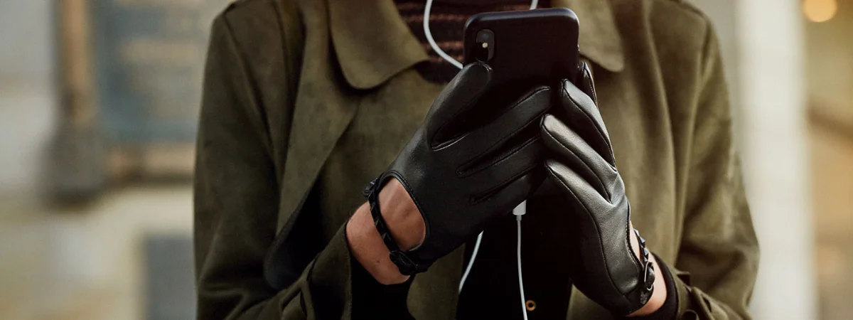 summer gloves for women with touchscreen technology