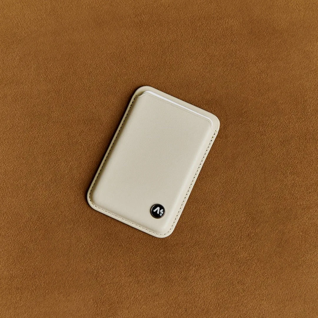 nude phoneWALLET